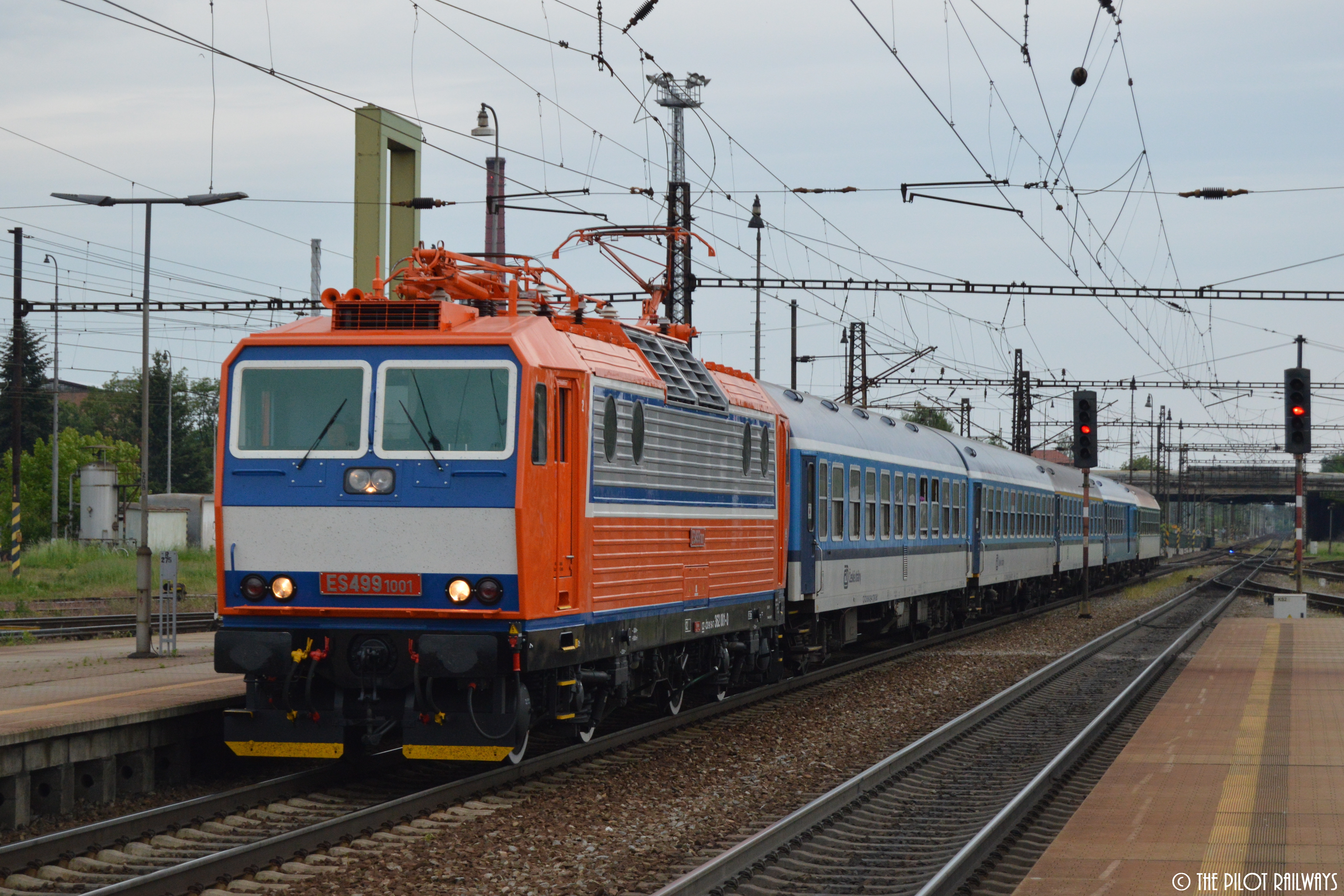 Lokomotiva 362 001