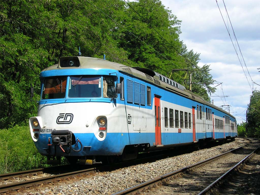 Elektrická jednotka 451 039
