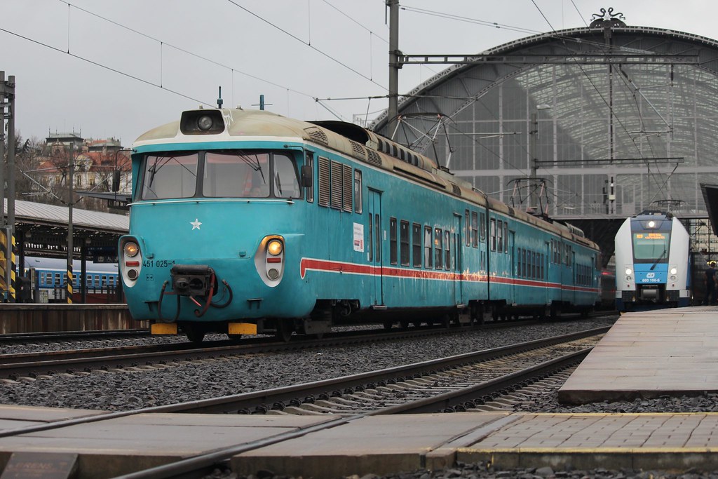 Elektrická jednotka 451 045